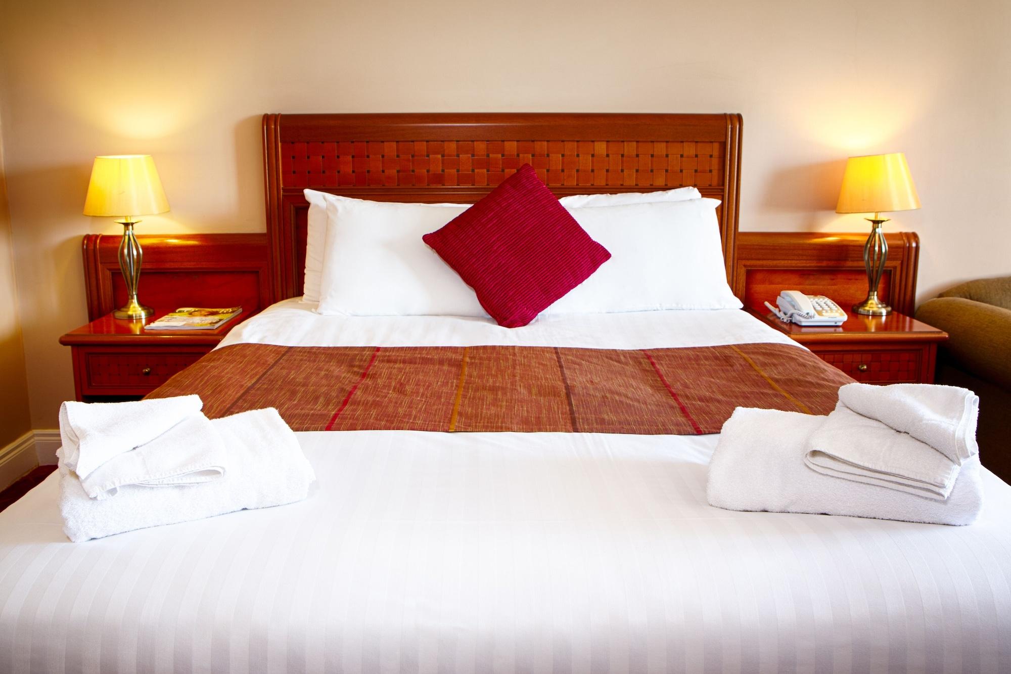 Mcwilliam Park Hotel Claremorris Eksteriør billede